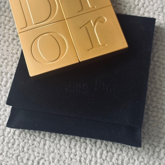Authentic Christian Dior Vintage Purse Mirror Gold Compact in Pouch -Never Used - Picture 7 of 8